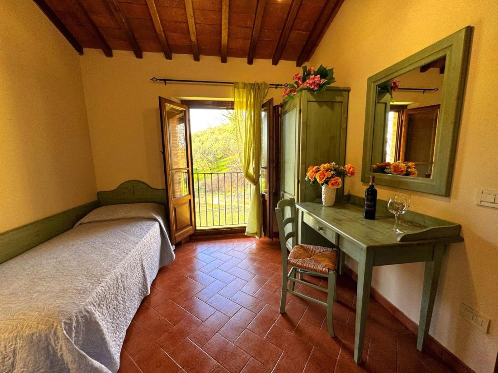 Poggio Giulia Guest House Montaione Exterior photo